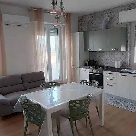 Lägenhet Attico Le Rose